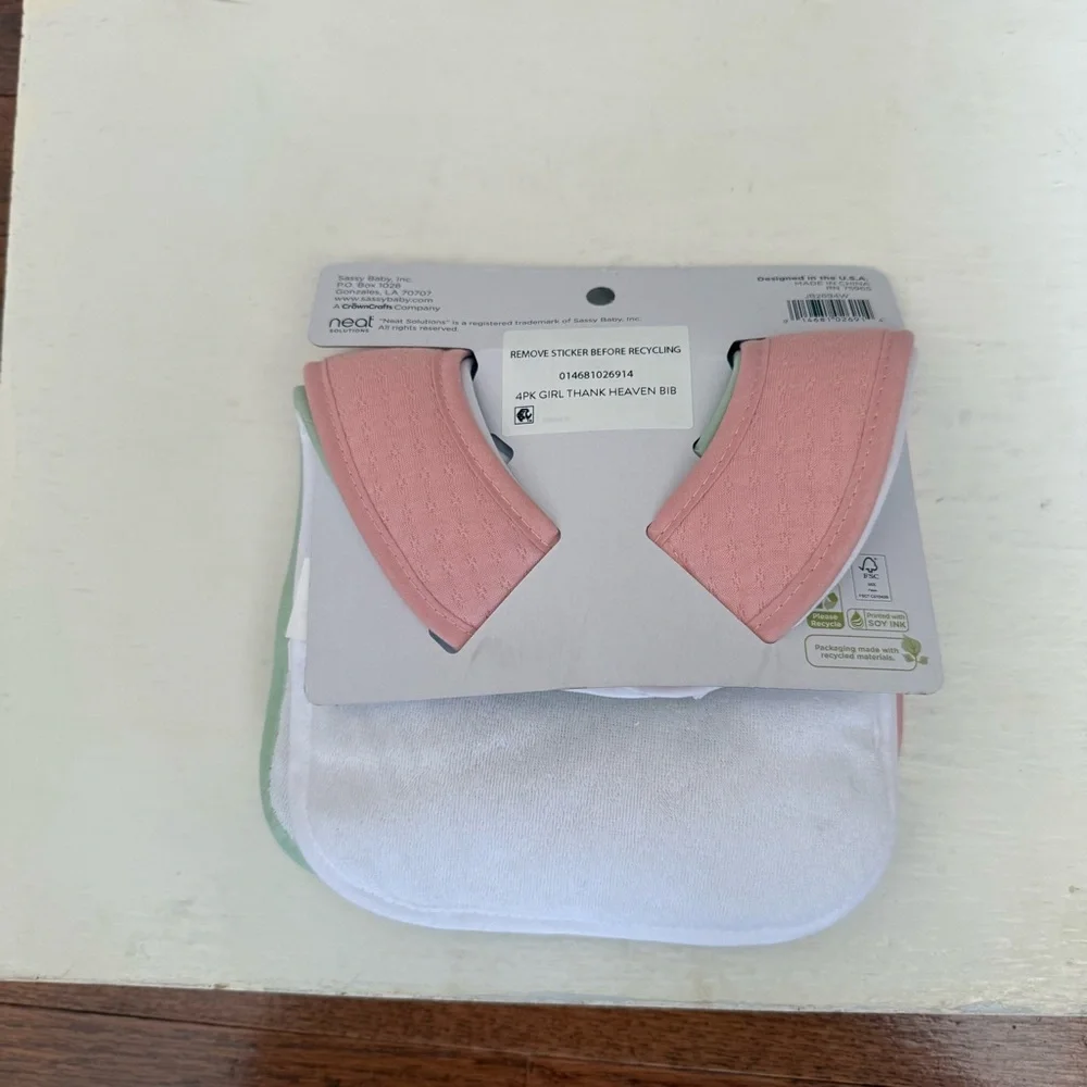 Little Dreamer Green Bib